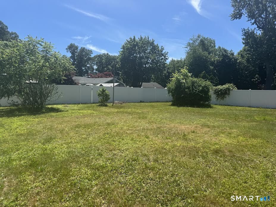 89 Robin Hill Road Meriden, CT 06450 - Photo 5 of 7