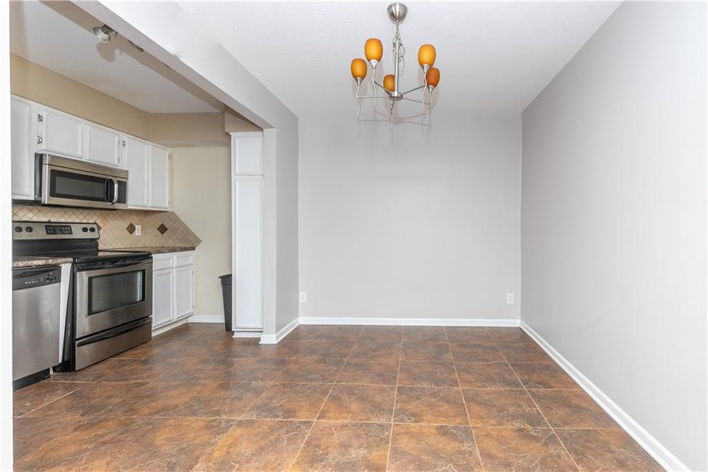 3602 Gillham Road, Unit 11 Kansas City, MO 64111 - Photo 10 of 24