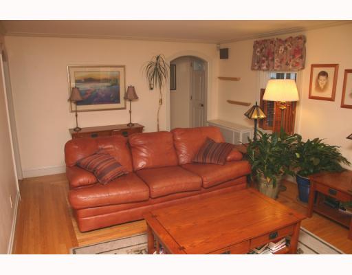 65 Bryant Road Cranston, RI 02910 - Photo 7 of 11 Living Room.