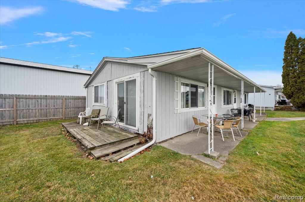 9287 North River Road, Unit 1 Algonac, MI 48001 - Photo 4 of 16