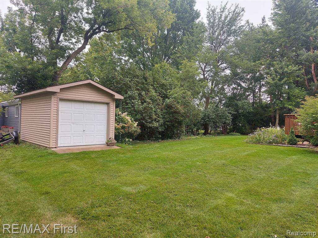 3703 Donley Avenue Rochester Hills, MI 48309 - Photo 4 of 25