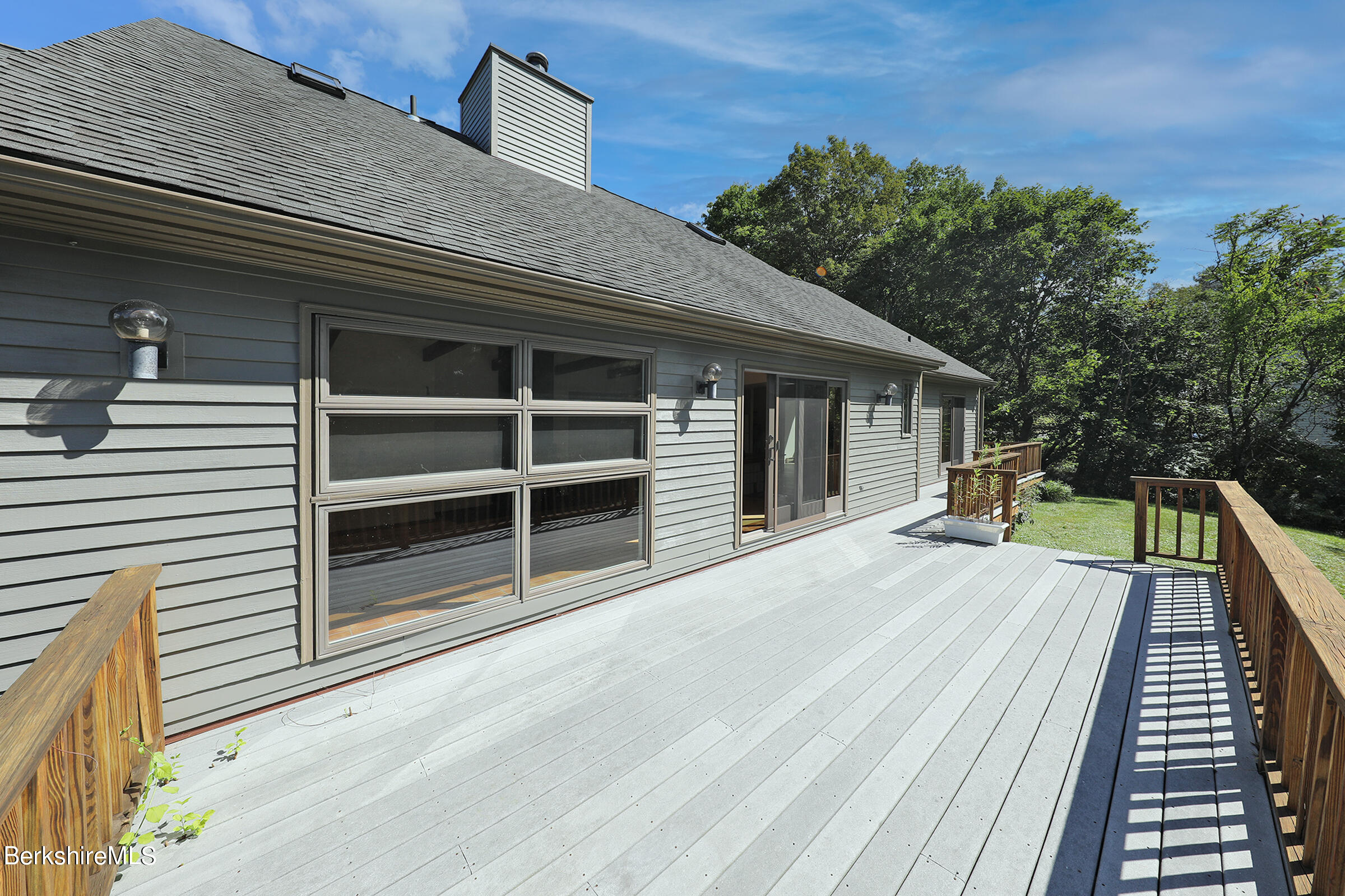 4 Hill Road Stockbridge, MA 01266 - Photo 20 of 41