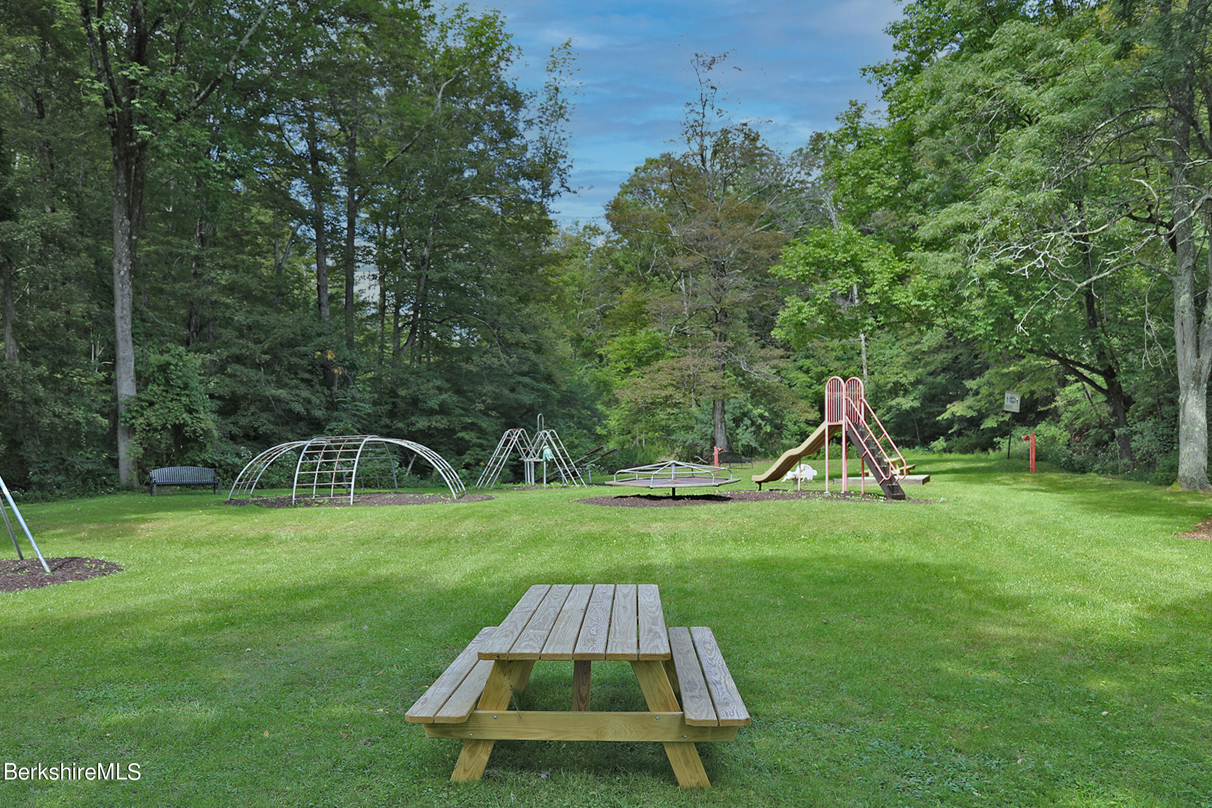 4 Hill Road Stockbridge, MA 01266 - Photo 36 of 41