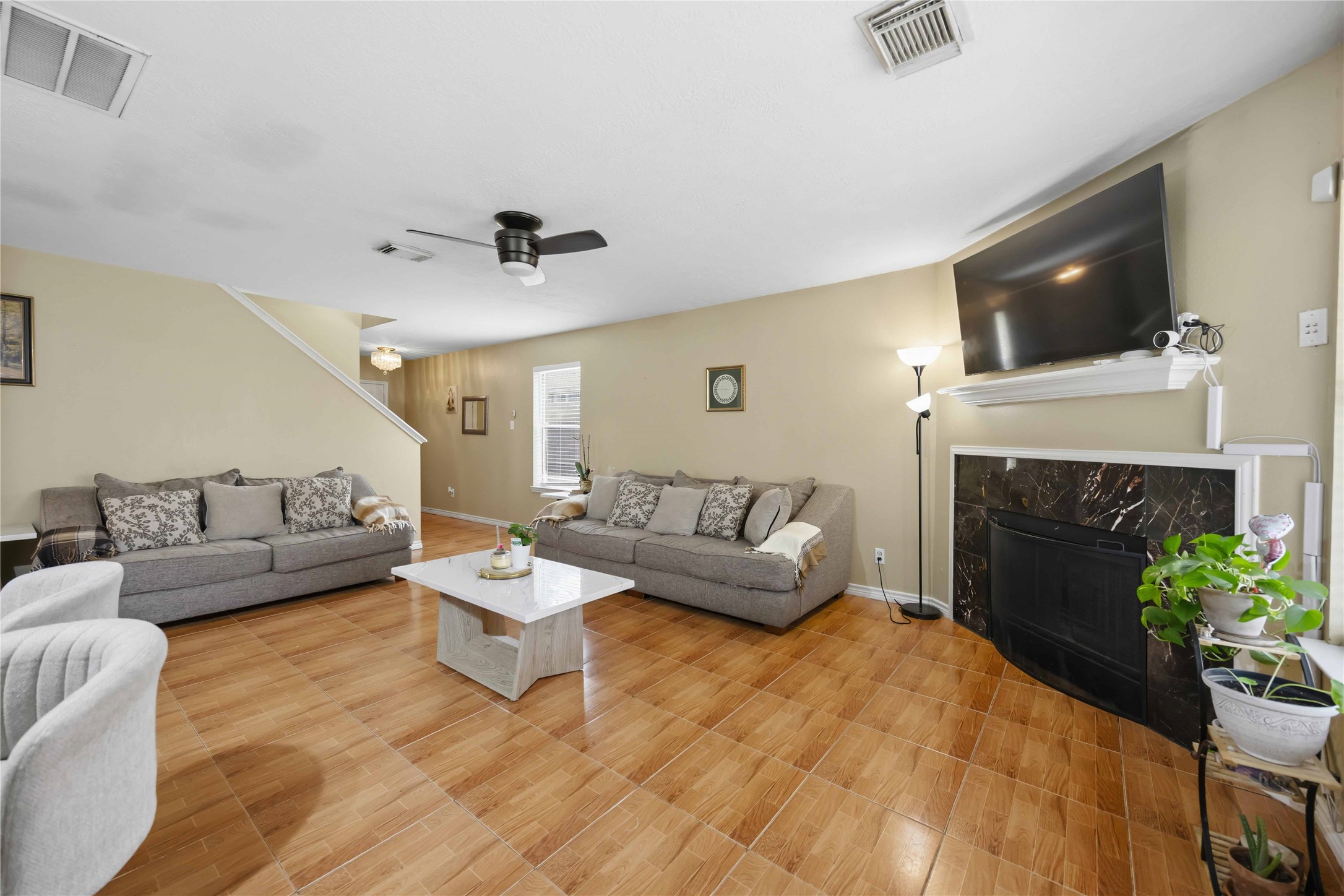 6802 Cheshire Park Road Houston, TX 77088 - Photo 2 of 26