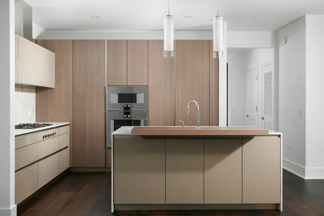 $5,800 | 363 East Wacker Drive, Unit 3205, Chicago, IL 60601