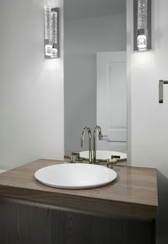 $5,800 | 363 East Wacker Drive, Unit 3205, Chicago, IL 60601