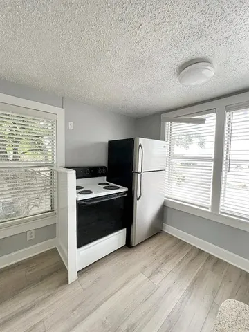 $995 | 5637 Birchman Avenue, Unit B, Fort Worth, TX 76107