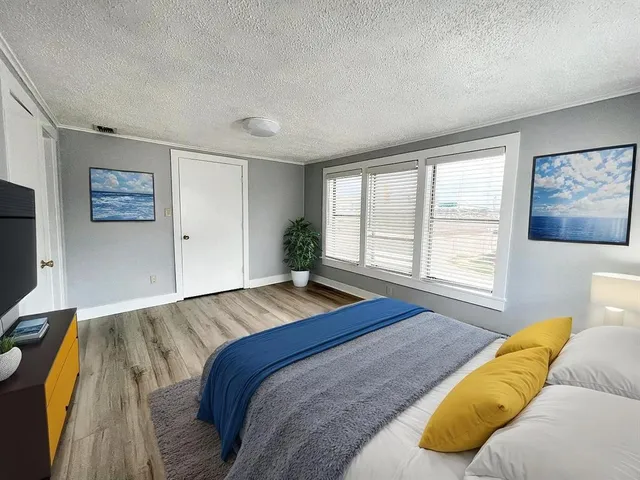 $995 | 5637 Birchman Avenue, Unit B, Fort Worth, TX 76107