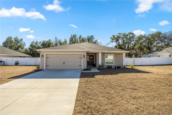 $345,000 | 9112 Southeast 41st Court Road, Ocala, FL 34480