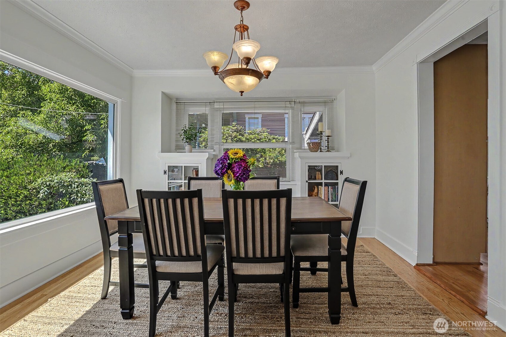 322 North 81st Street Seattle, WA 98103 - Photo 8 of 40
