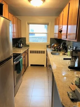 $3,500 | 8 Kenwood Street, Unit 2, Cambridge, MA 02139