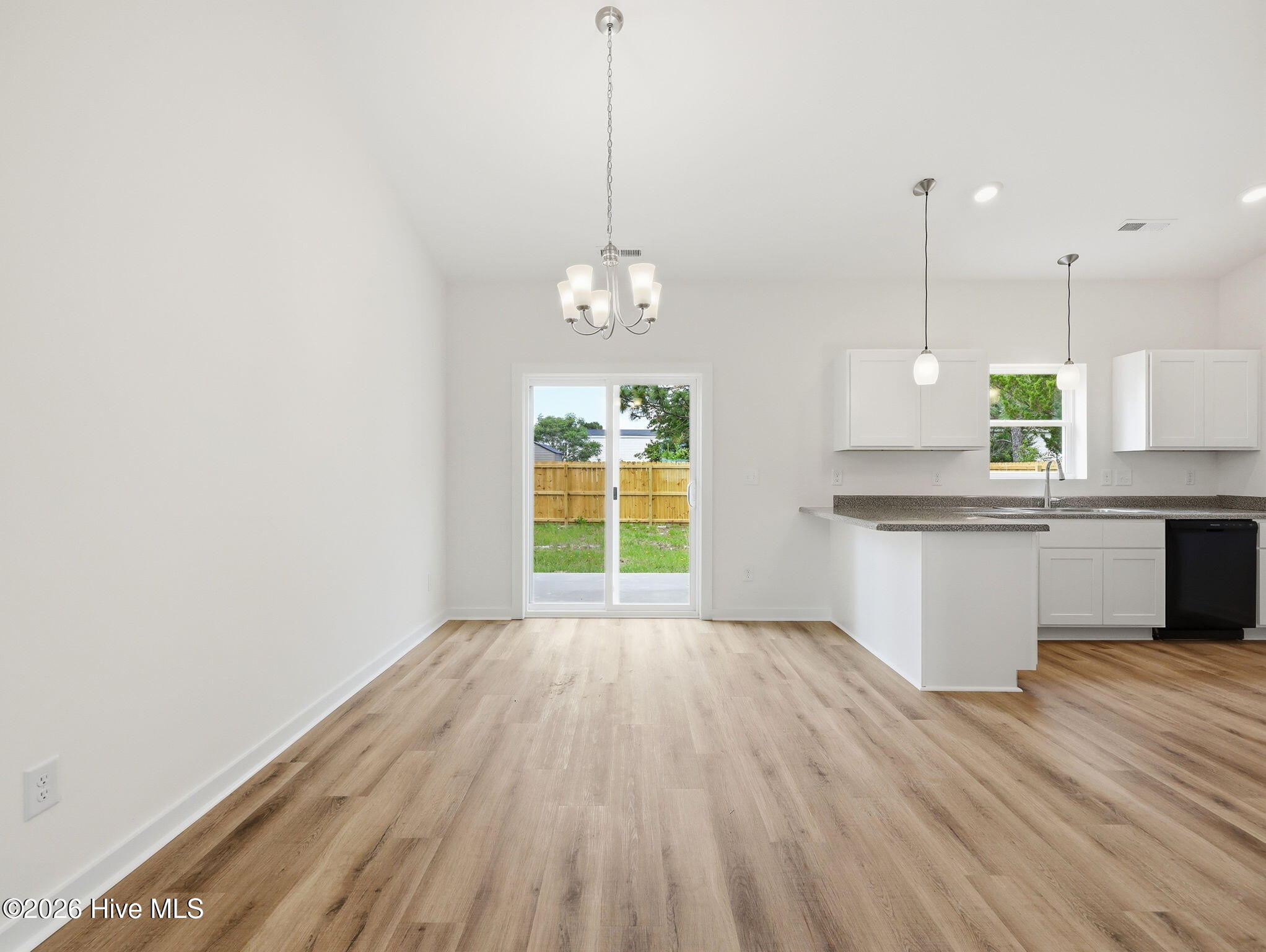 113 North Kings Street Hubert, NC 28539 - Photo 10 of 44