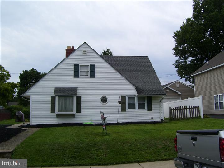 9222 Andover Road Philadelphia, PA 19114 - Photo 1 of 19 Exterior Front