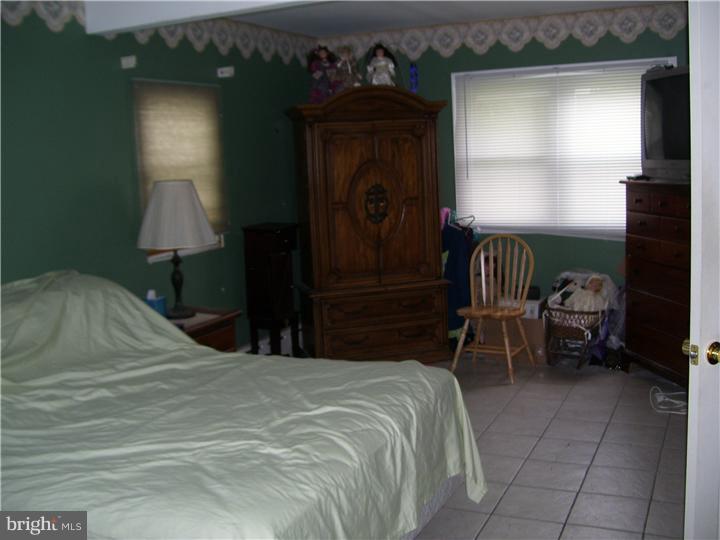 9222 Andover Road Philadelphia, PA 19114 - Photo 18 of 19 Bedroom - Main