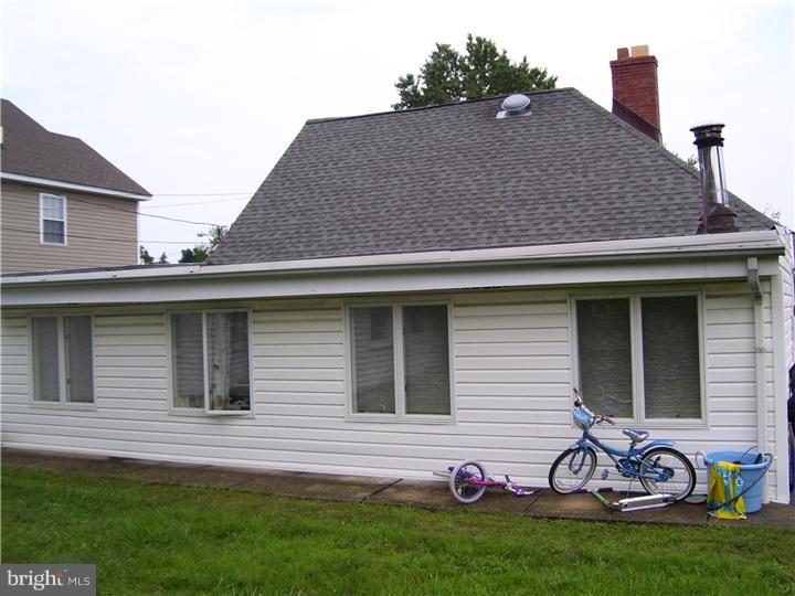 9222 Andover Road Philadelphia, PA 19114 - Photo 7 of 19 Exterior Side