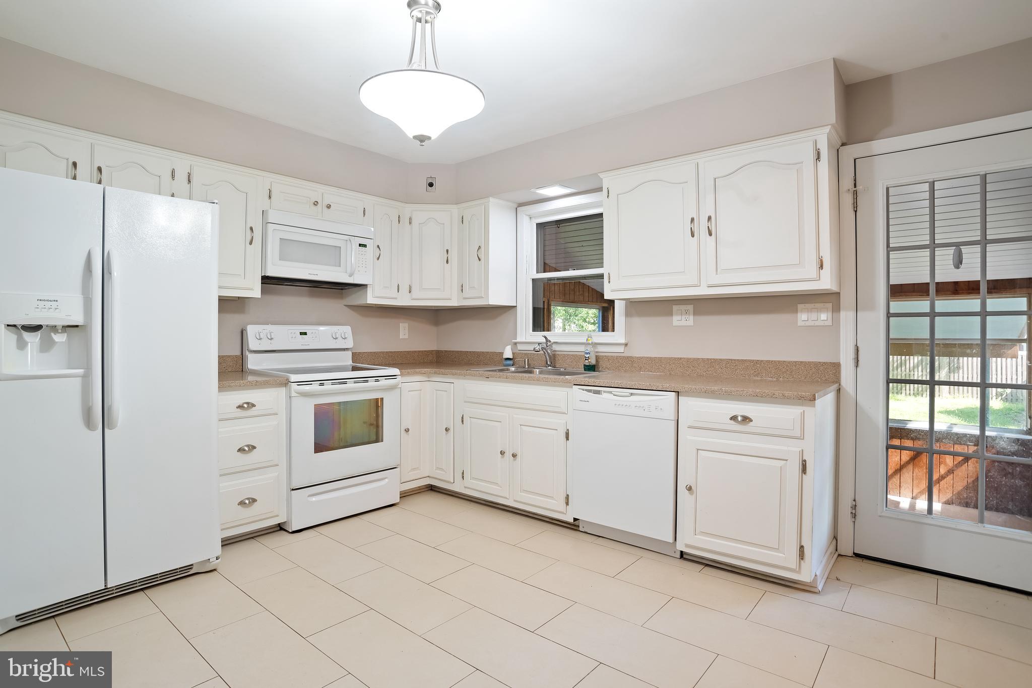 802 Elmhurst Road Severn, MD 21144 - Photo 12 of 33