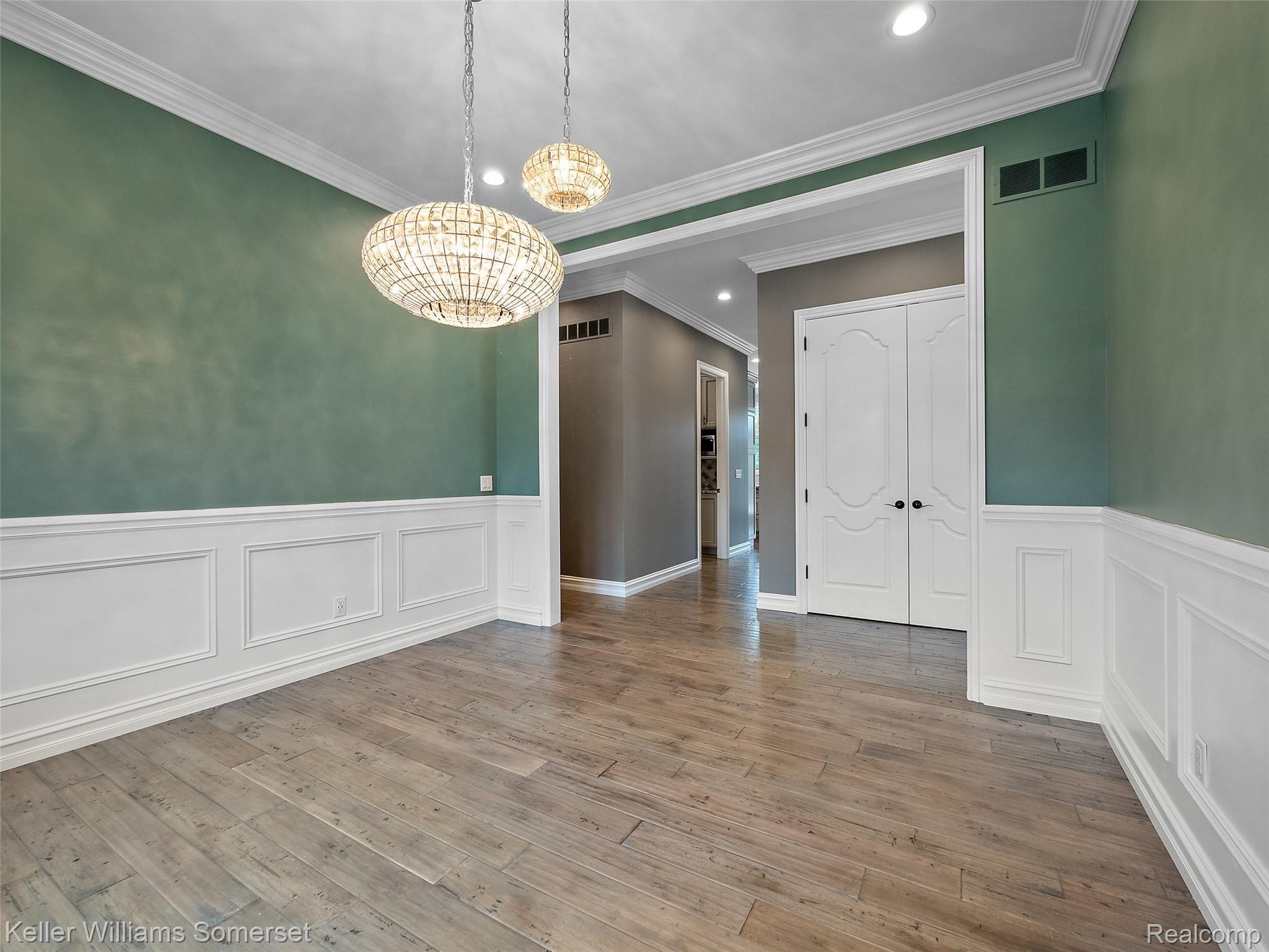 6097 Evanswood Road Troy, MI 48085 - Photo 8 of 86 7.2