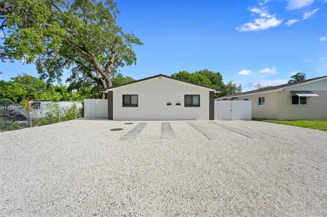 $2,800 | 511 Northwest 93rd Street, Unit 513, Miami Shores, FL 33150