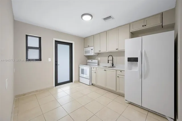 $2,800 | 511 Northwest 93rd Street, Unit 513, Miami Shores, FL 33150