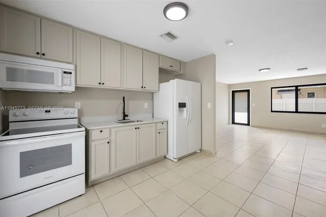 $2,800 | 511 Northwest 93rd Street, Unit 513, Miami Shores, FL 33150