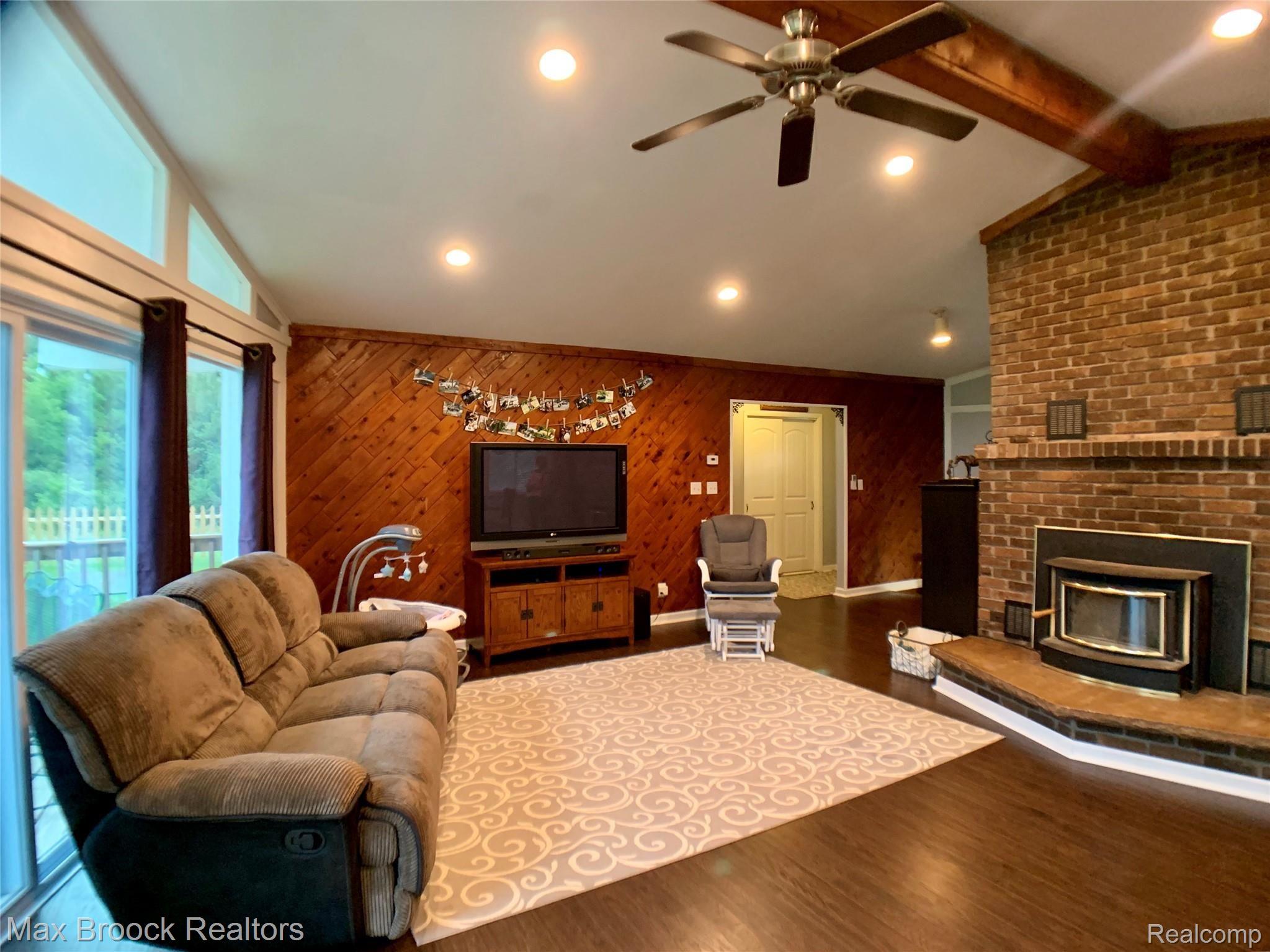 7751 Farley Road Pinckney, MI 48169 - Photo 53 of 55 4F8BCCEA-730A-4B4B-AE54-12FD6AA334BD.jpeg