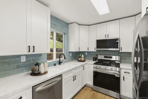 $3,595,000 | 7875 Bellakaren Place, La Jolla, CA 92037