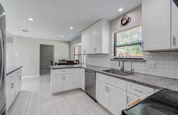 $330,000 | 2507 Encreek Road, Houston, TX 77068
