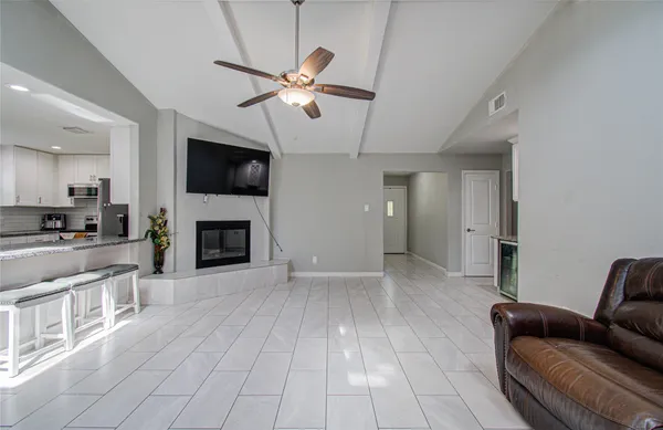 $330,000 | 2507 Encreek Road, Houston, TX 77068
