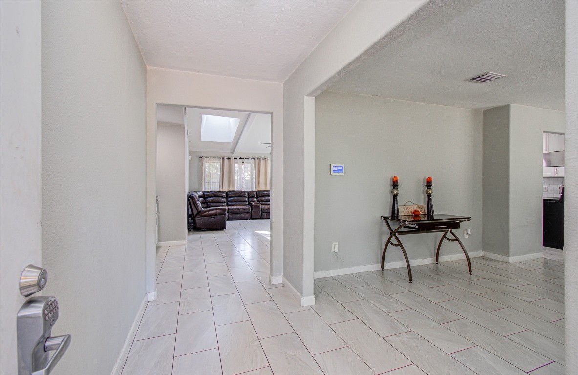 2507 Encreek Road Houston, TX 77068 - Photo 6 of 47 a view of a livingroom with furniture and a couch