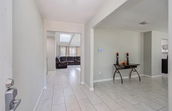 $330,000 | 2507 Encreek Road, Houston, TX 77068