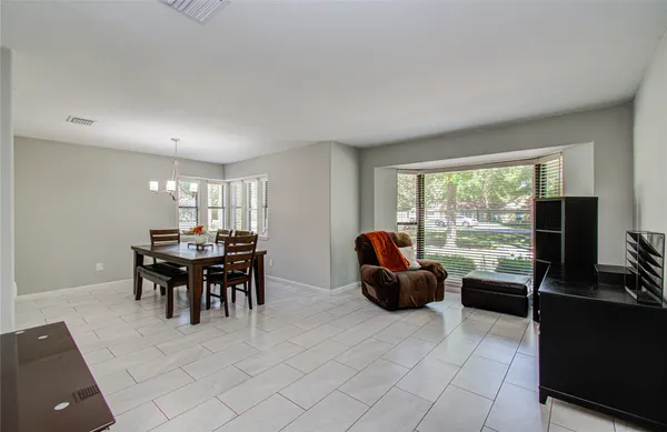 $330,000 | 2507 Encreek Road, Houston, TX 77068