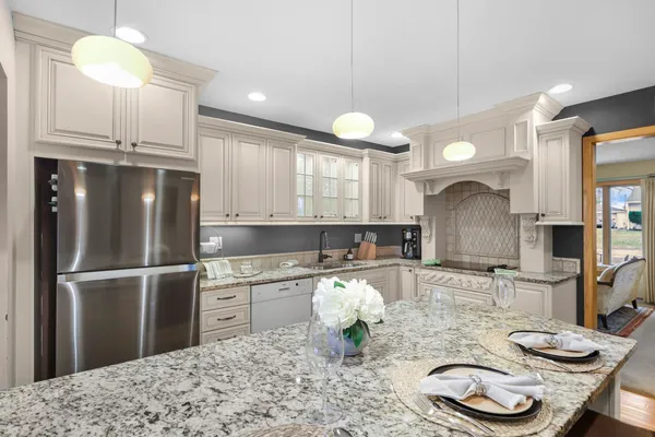 $479,900 | 5111 Arrowhead Drive, Monona, WI 53716