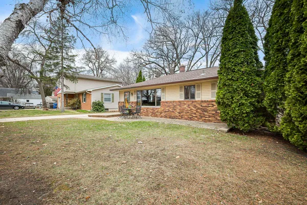 $479,900 | 5111 Arrowhead Drive, Monona, WI 53716