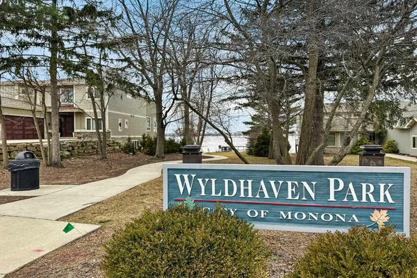 $479,900 | 5111 Arrowhead Drive, Monona, WI 53716