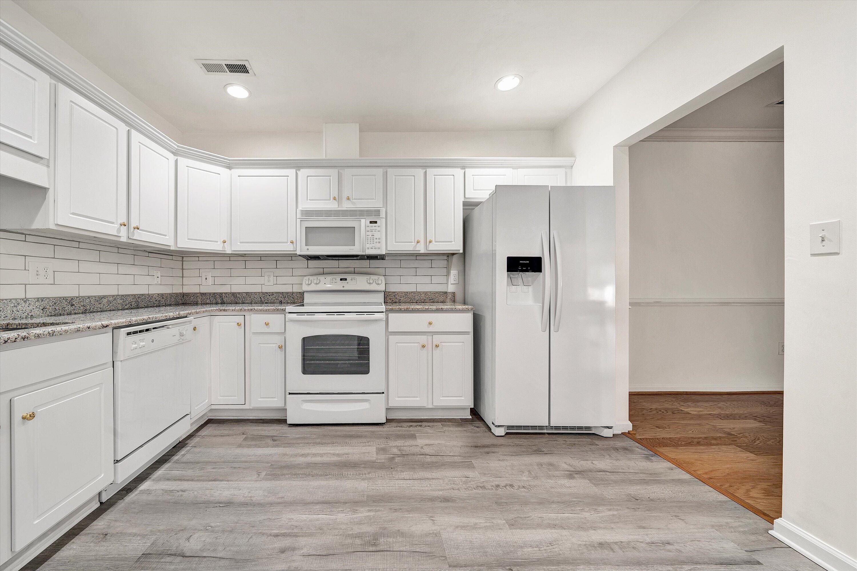 4438 Pheasant Ridge Road, Unit 202 Roanoke, VA 24014 - Photo 23 of 50 22-SGP-02981