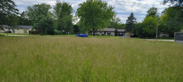 $129,000 | 10568 South Alton Road, Oak Creek, WI 53154