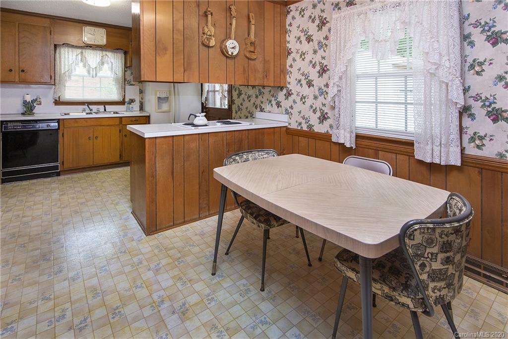 509 Holiday Road Gastonia, NC 28054 - Photo 7 of 19 Gallery Image 7