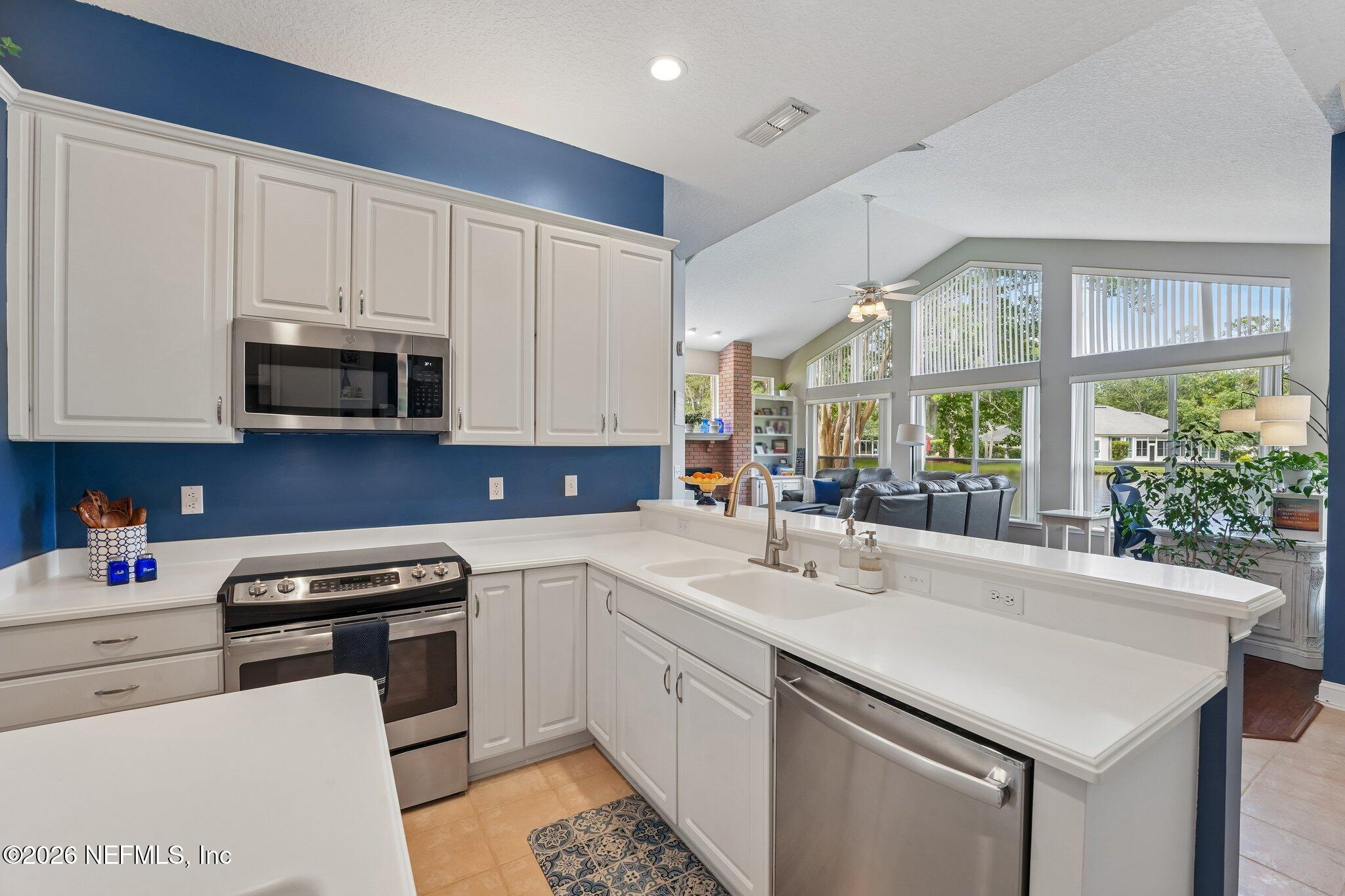 1749 Preserve Point Terrace Fleming Island, FL 32003 - Photo 29 of 60 Kitchen