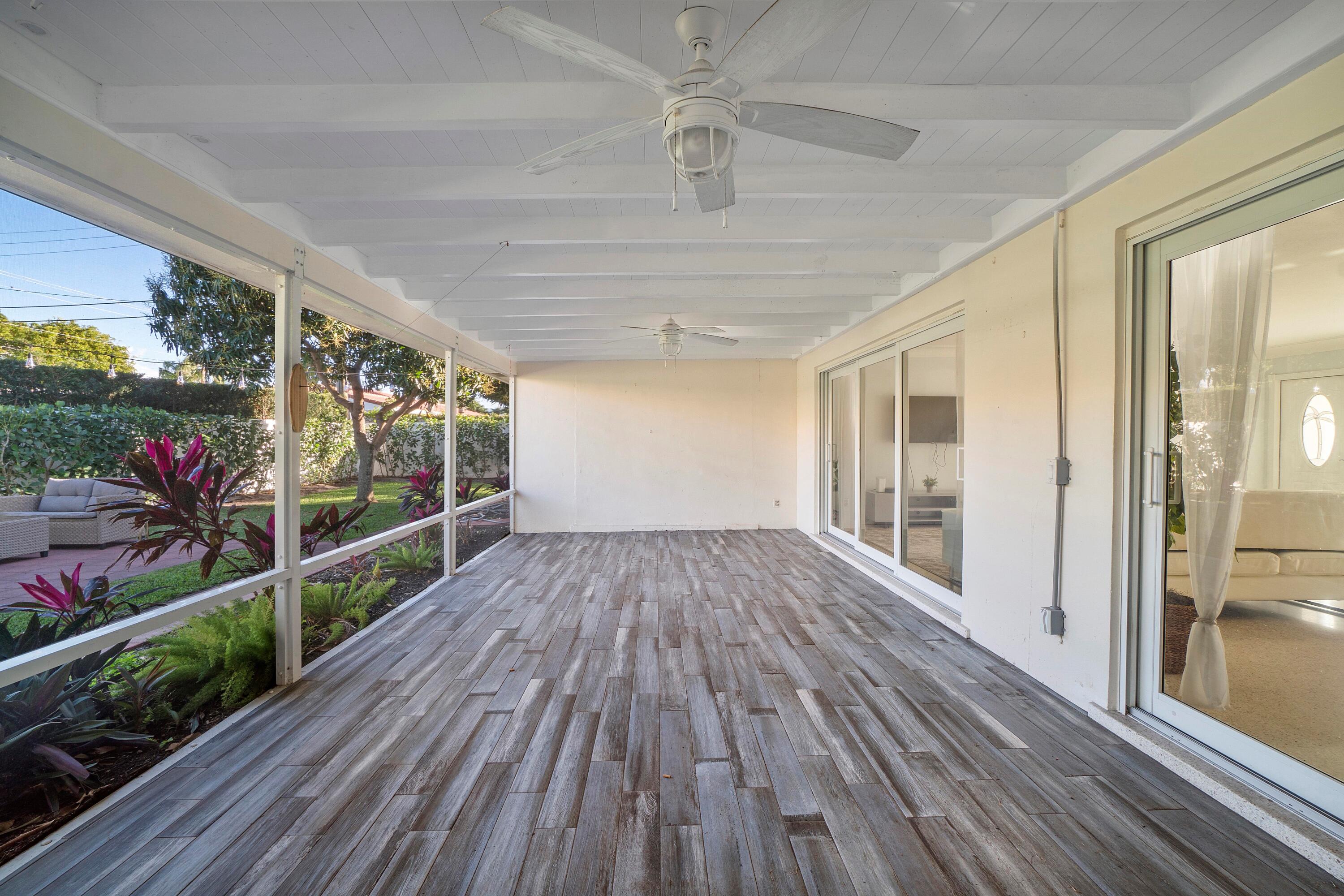 2900 Spanish River Road Boca Raton, FL 33432 - Photo 20 of 25 Covered screened patio