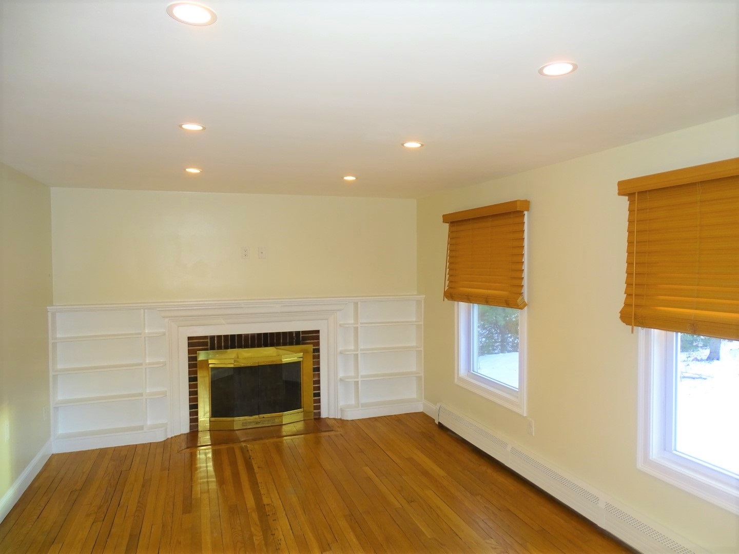 29 New Rochester Road Dover, NH 03820 - Photo 11 of 34 Gallery Image 11