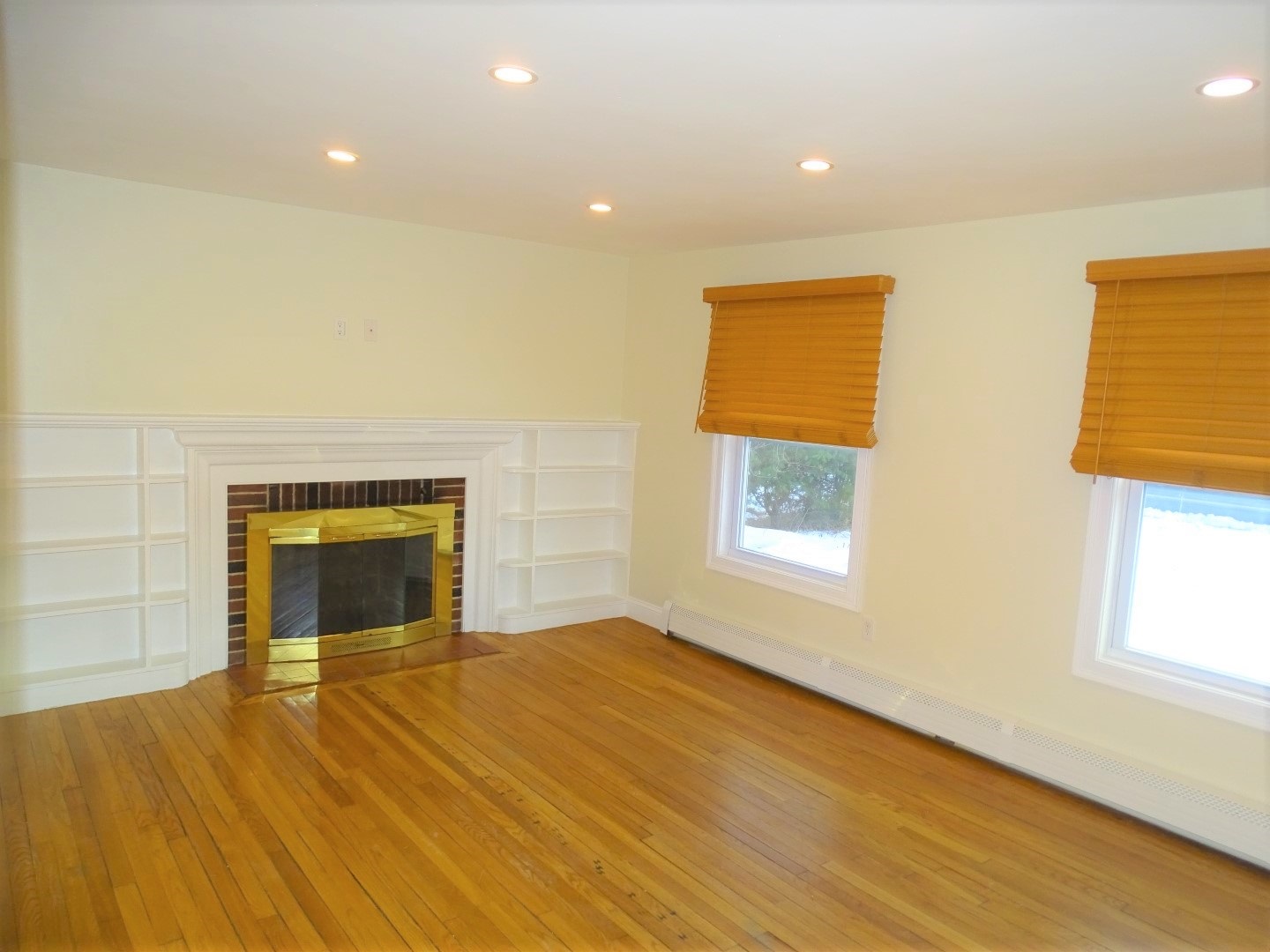 29 New Rochester Road Dover, NH 03820 - Photo 12 of 34 Gallery Image 12