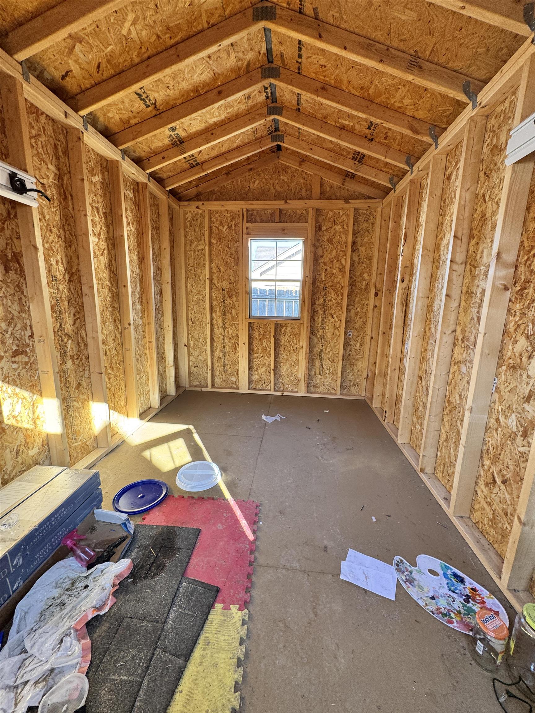 6912 Pleasantwood Road Memphis, TN 38141 - Photo 17 of 20 Misc room featuring lofted ceiling