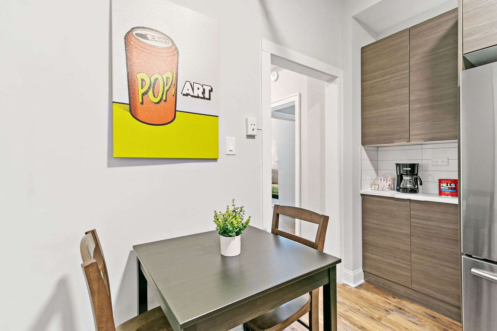 635 West Roscoe Street, Unit NG Chicago, IL 60657 - Photo 4 of 18