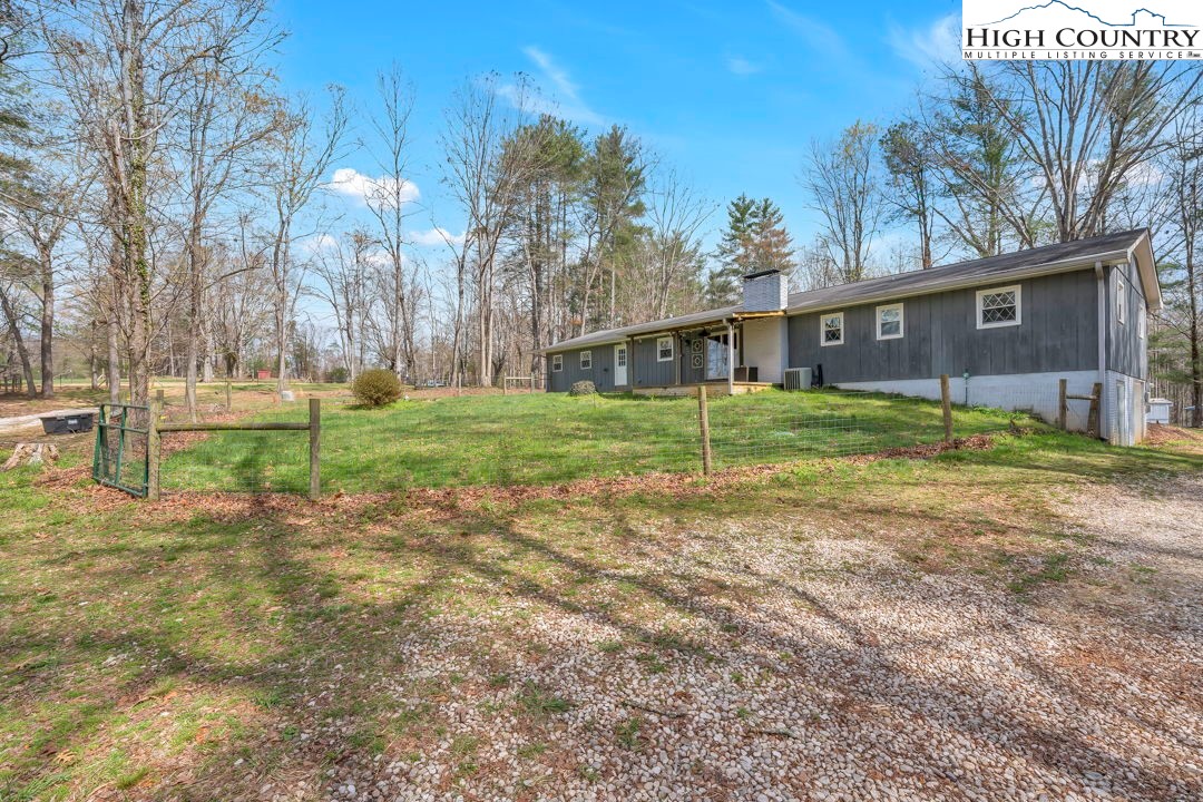 316 Fox Ridge Road Wilkesboro, NC 28697 - Photo 3 of 46