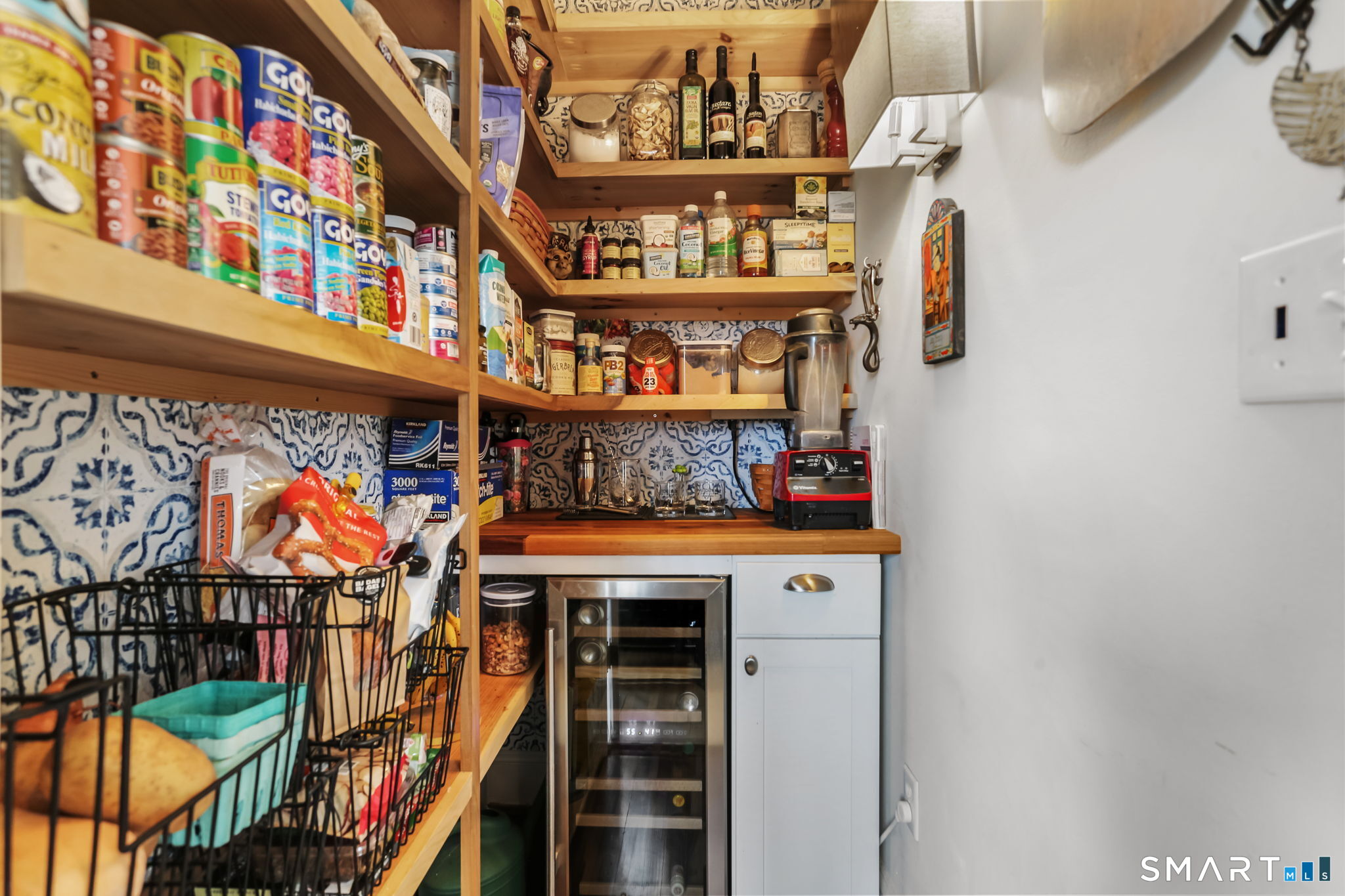 98 Comstock Hill Avenue Norwalk, CT 06850 - Photo 22 of 40 a view of an outdoor space