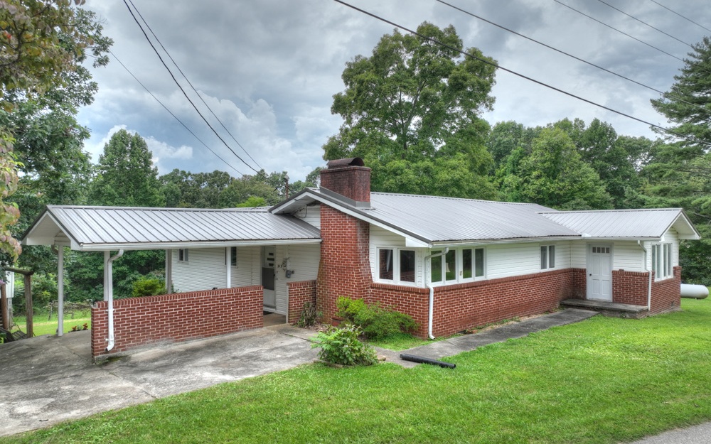 215 Ross Road Blue Ridge, GA 30513 - Photo 2 of 46 Additional View