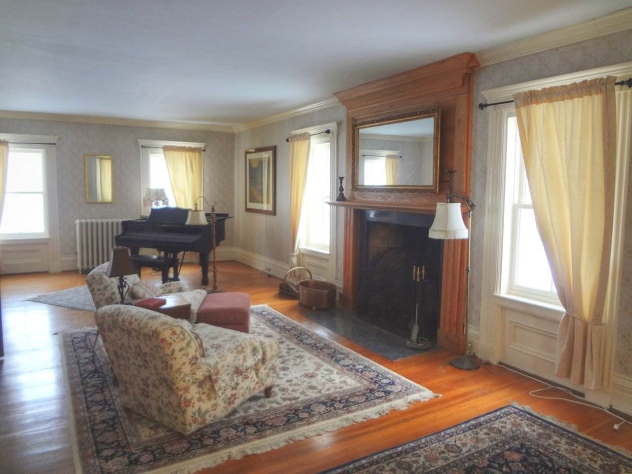 2588 North Williston Road Williston, VT 05495 - Photo 4 of 32 Gallery Image 4