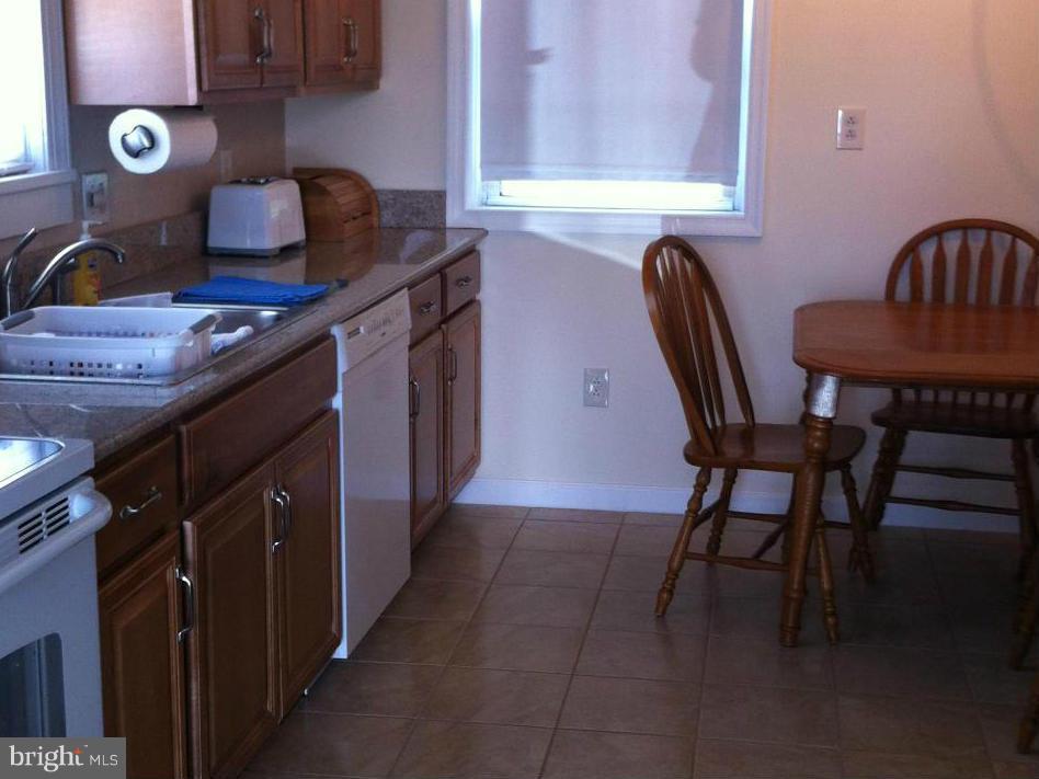 13804 Big Pool Road Clear Spring, MD 21722 - Photo 6 of 28 Kitchen