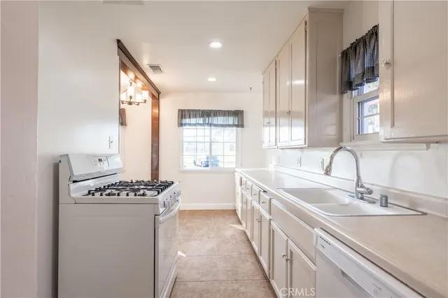 $1,220,000 | 18406 Kingsdale Avenue, Redondo Beach, CA 90278