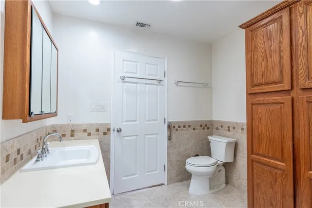 $1,220,000 | 18406 Kingsdale Avenue, Redondo Beach, CA 90278